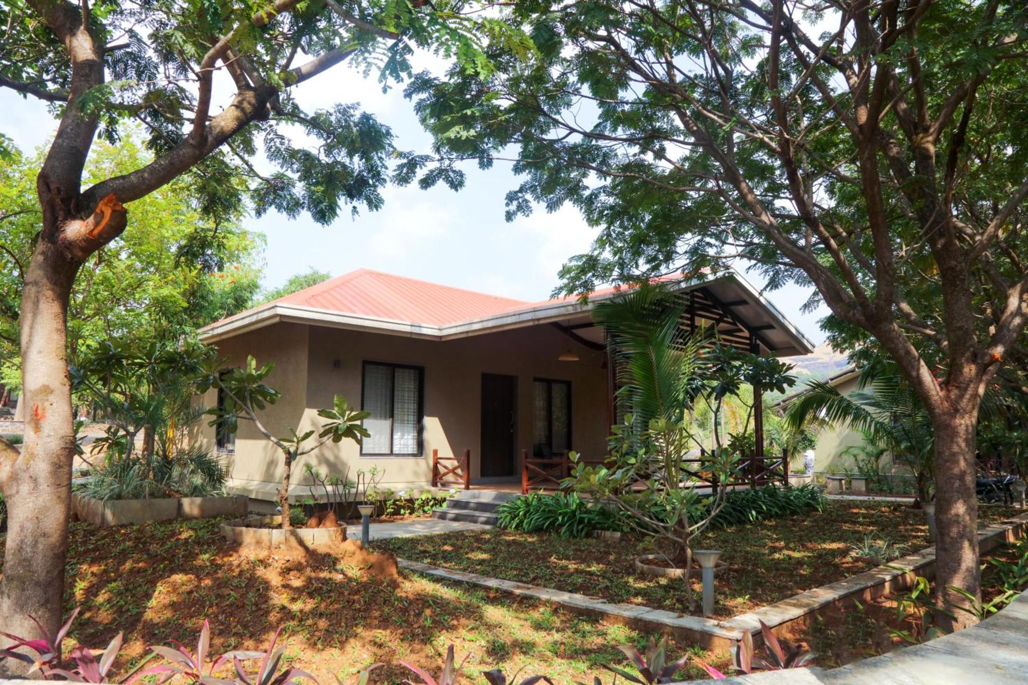 E&G Green Courts Resort At Koroli Hill Station Nashik Exterior photo