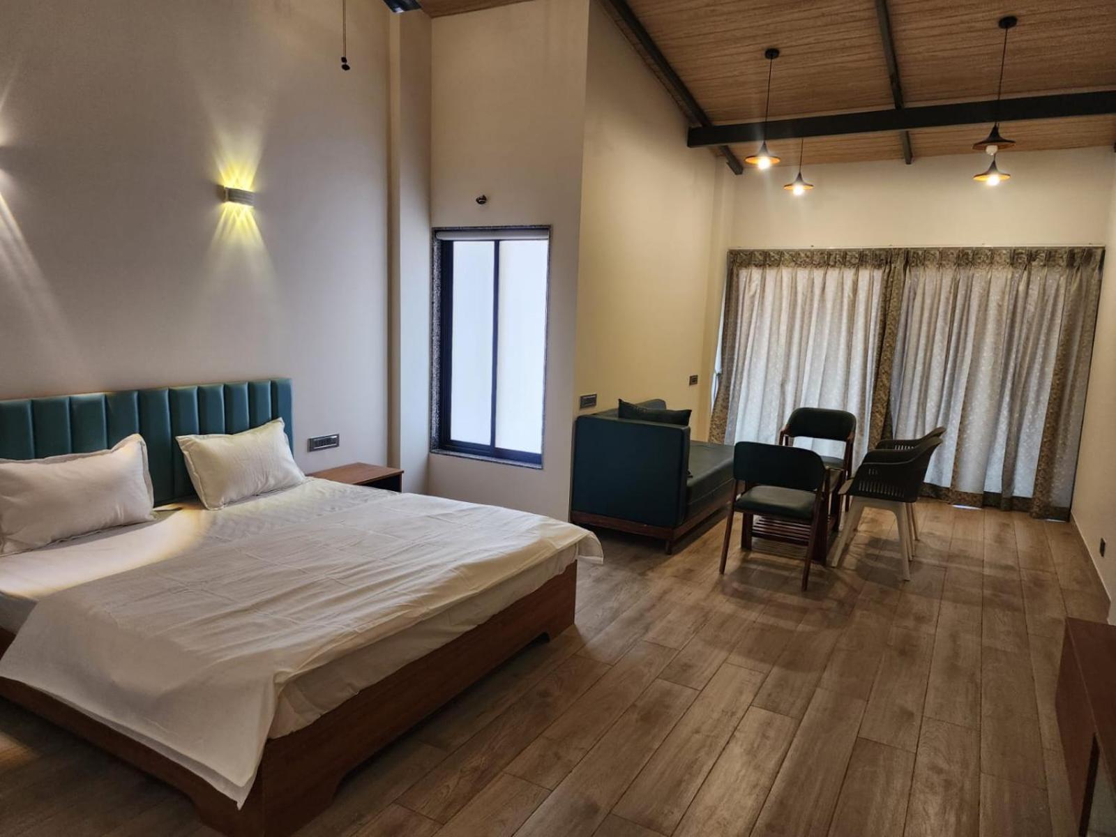 E&G Green Courts Resort At Koroli Hill Station Nashik Exterior photo